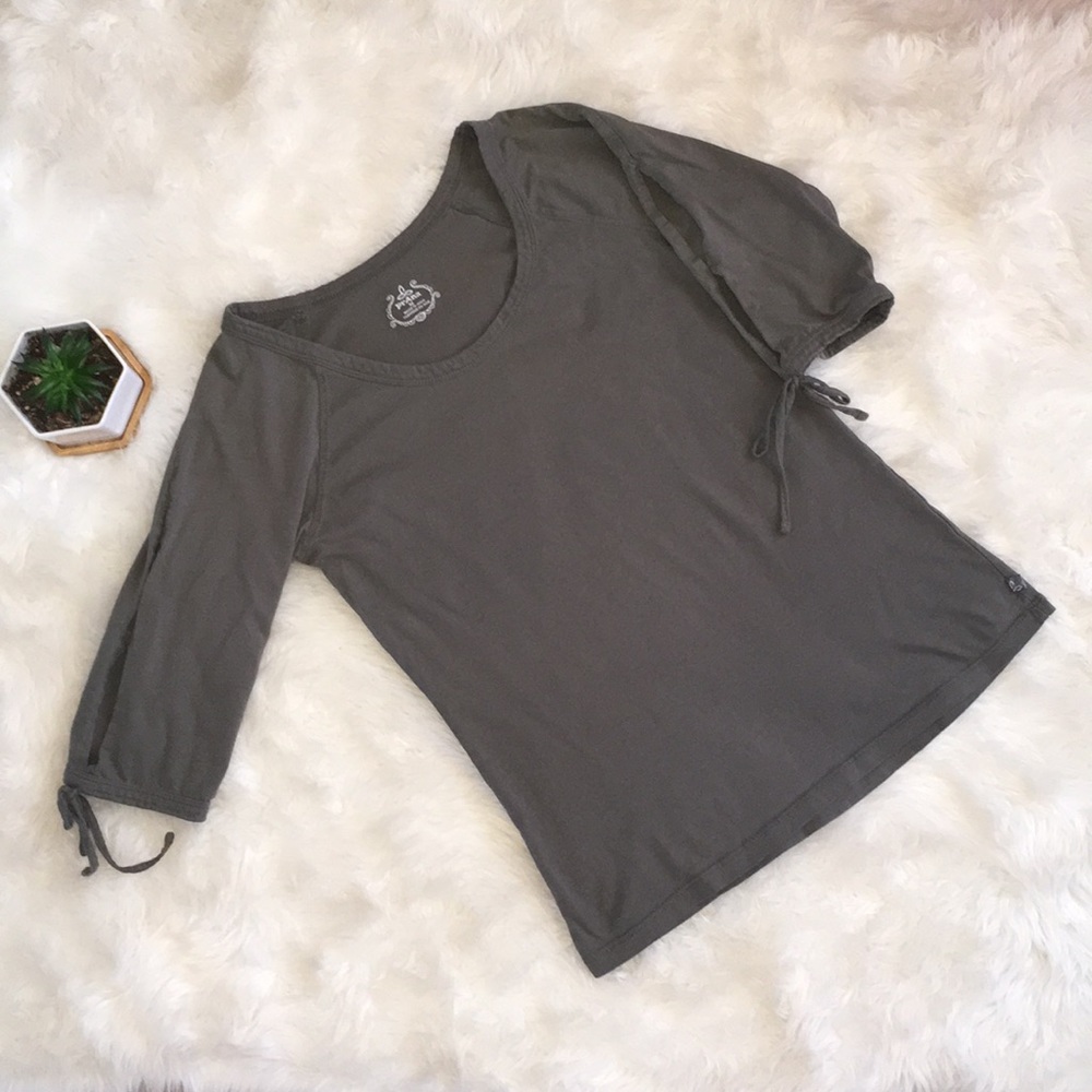 CLOSET CLOSING 12/31 prAna Olive Green Top M